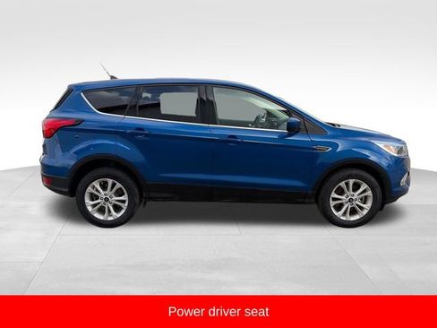 Used 2019 Ford Escape SE image 8