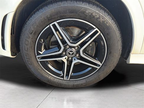 Certified 2020 Mercedes-Benz GLE 350 4MATIC image 9