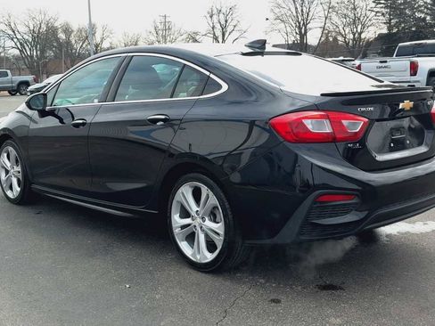 Certified 2017 Chevrolet Cruze Premier image 4