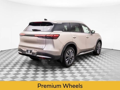 Certified 2026 INFINITI QX60 Luxe w/ Cargo Package image 6
