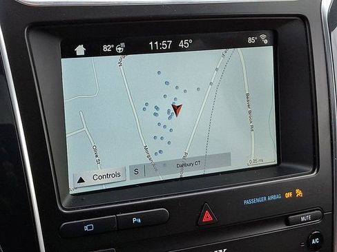 Used 2019 Ford Explorer Limited w/ Safe & Smart Package image 21