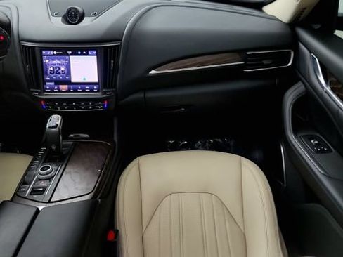 Used 2023 Maserati Levante GT AWD/4WD image 55