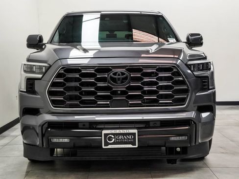Used 2024 Toyota Sequoia Platinum AWD/4WD image 6