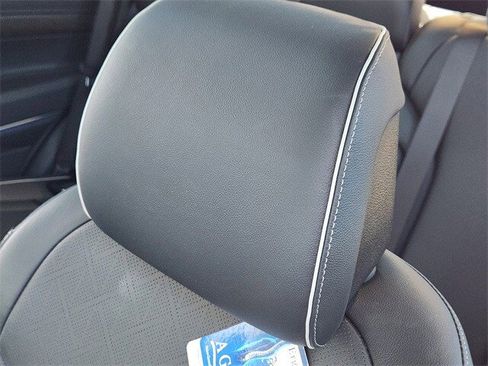 Used 2025 Genesis GV80 2.5T Prestige image 11