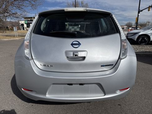 Used 2015 Nissan Leaf SV image 6