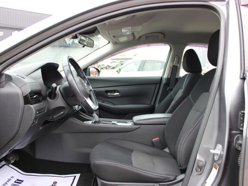 Certified 2022 Nissan Sentra SV image 12