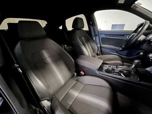 Used 2023 Honda Civic Sport image 9