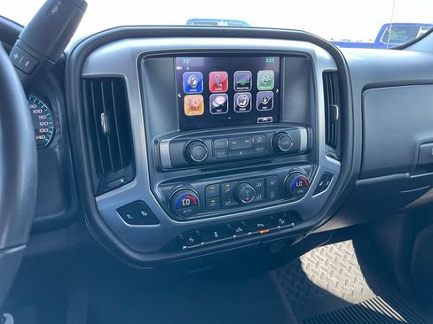 Used 2018 GMC Sierra 1500 SLE w/ SLE Value Package AWD/4WD image 9