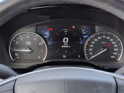 Used 2017 Cadillac XT5 Platinum image 35