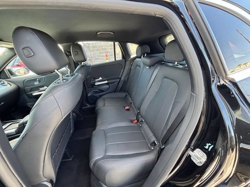 Used 2025 Mercedes-Benz GLA 250 image 27