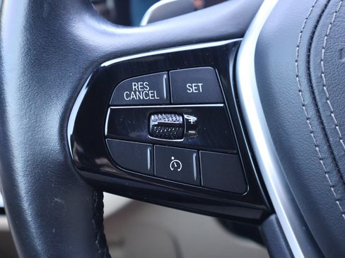 Used 2020 BMW 530e w/ Convenience Package RWD image 17