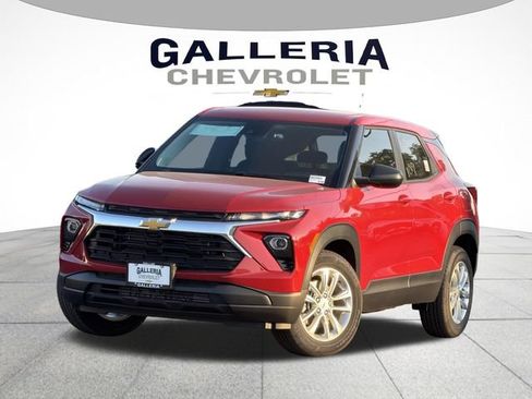 New 2026 Chevrolet TrailBlazer LS w/ LS Convenience Package FWD image 2