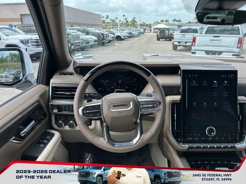 New 2026 GMC Yukon XL Denali w/ Denali Reserve Package image 14