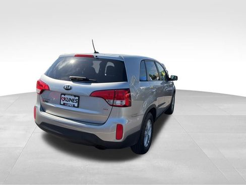 Used 2015 Kia Sorento LX FWD image 8