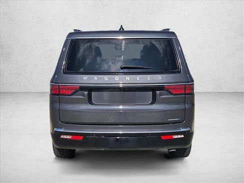 Used 2024 Jeep Wagoneer Series II w/ Flexible Seating Group RWD image 6