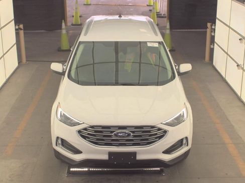 Used 2022 Ford Edge SEL w/ Convenience Package AWD/4WD image 3