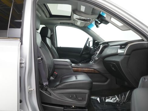 Used 2016 Chevrolet Tahoe LT image 10