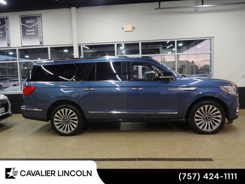 Used 2019 Lincoln Navigator L Reserve AWD/4WD image 3