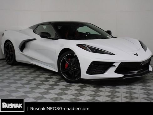 Used 2025 Chevrolet Corvette Stingray image 1