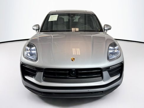 Used 2024 Porsche Macan image 6
