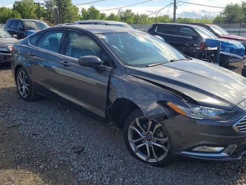 Used 2017 Ford Fusion SE w/ Equipment Group 201A FWD image 51