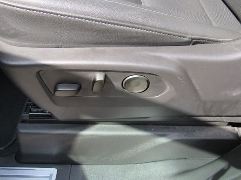 Used 2025 GMC Sierra 1500 SLT image 20