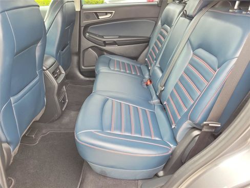 Used 2023 Ford Edge SEL w/ Sport Appearance Package AWD/4WD image 11