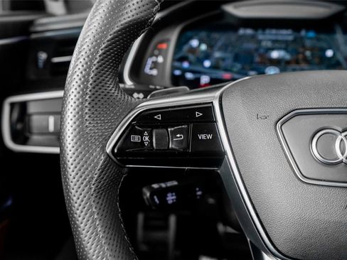 Used 2023 Audi S6 Prestige w/ Prestige Package image 40