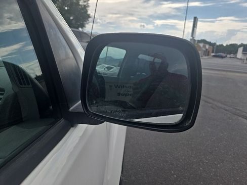 Used 2018 Nissan Frontier SV AWD/4WD image 27