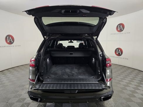 Used 2022 BMW X5 xDrive40i w/ M Sport Package image 10