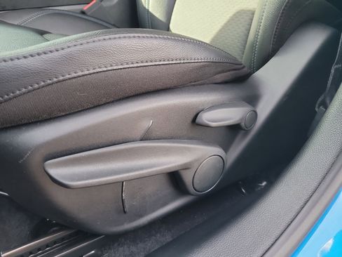 Used 2025 Jeep Compass Latitude image 17