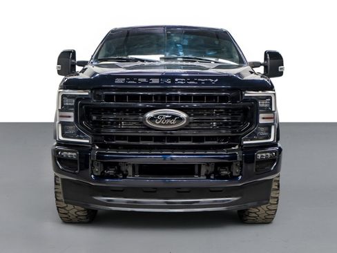 Used 2022 Ford F250 Lariat w/ Black Appearance Package AWD/4WD image 3
