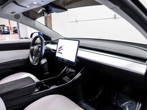 Used 2019 Tesla Model 3 Long Range AWD/4WD image 14