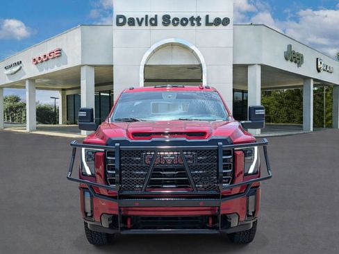 Used 2024 GMC Sierra 2500 AT4 w/ AT4 Premium Plus Package AWD/4WD image 2