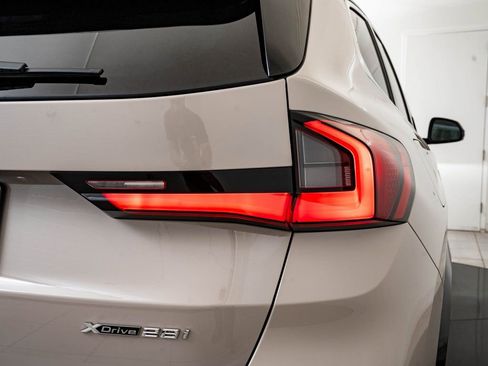 New 2026 BMW X1 xDrive28i w/ Technology Package AWD/4WD image 9