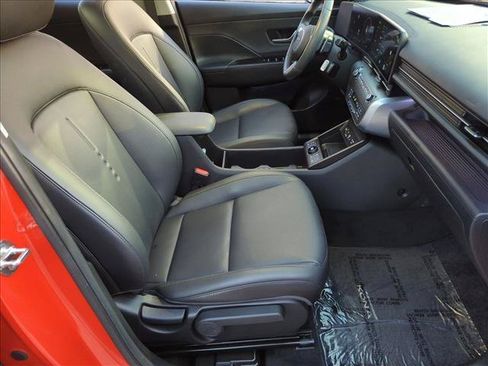 Used 2024 Hyundai Kona Limited FWD image 21