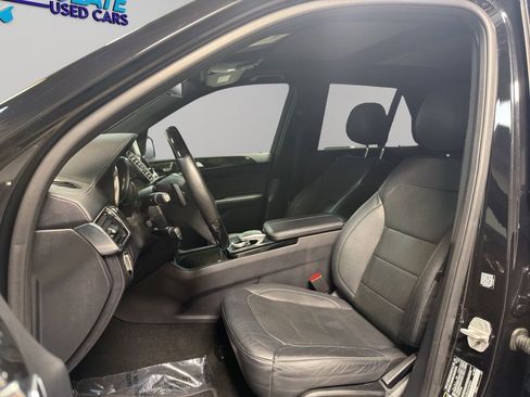 Used 2018 Mercedes-Benz GLE 43 AMG 4MATIC w/ Premium 2 Package image 11