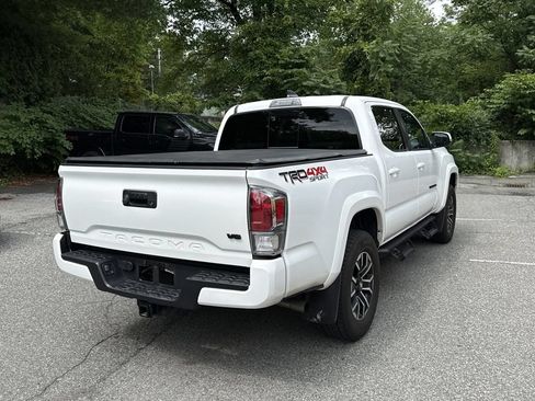 Used 2023 Toyota Tacoma TRD Sport AWD/4WD image 7
