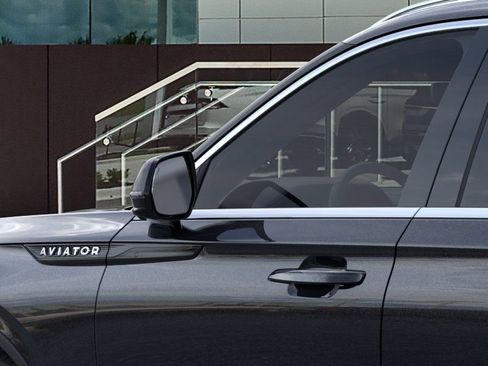New 2026 Lincoln Aviator AWD image 20