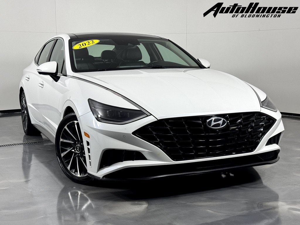 Used 2022 Hyundai Sonata Limited FWD image 1