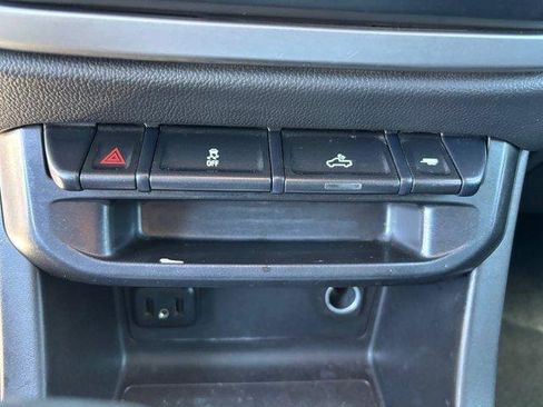 Used 2021 Chevrolet Colorado LT w/ Redline Special Edition image 26