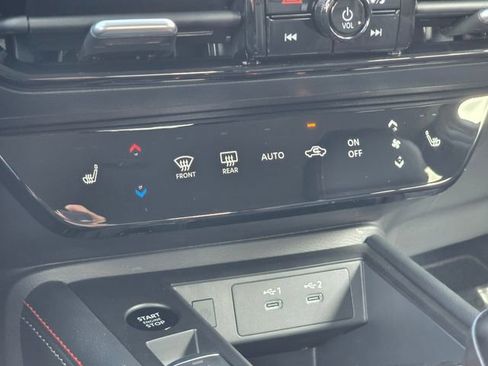 New 2026 Nissan Kicks SR FWD image 28