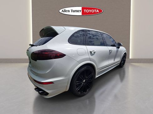 Used 2016 Porsche Cayenne GTS AWD/4WD image 5