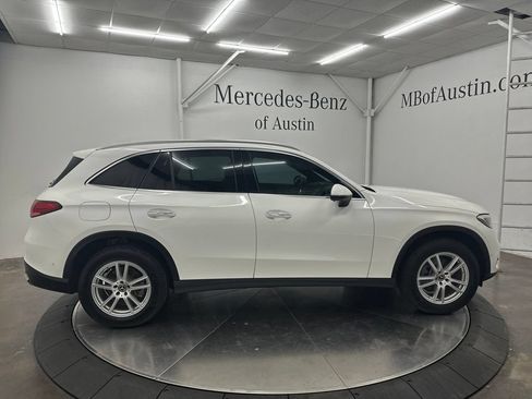 Certified 2024 Mercedes-Benz GLC 300 image 9