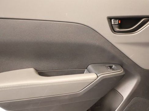 Used 2024 Subaru Crosstrek 2.0i Premium image 29