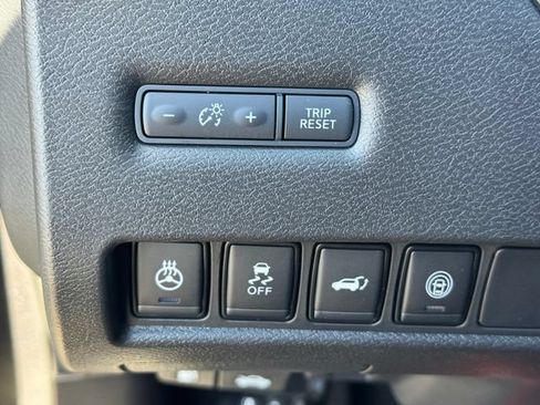 Used 2024 Nissan Murano Platinum w/ Cargo Package FWD image 30
