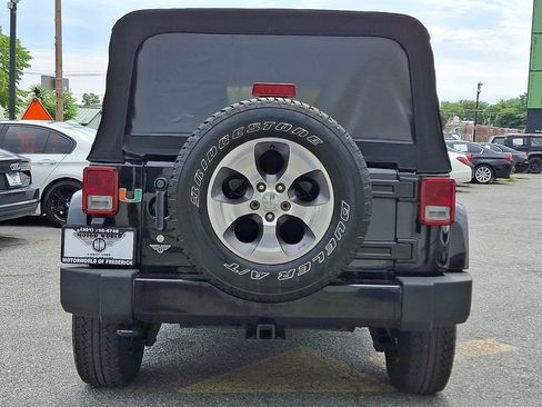 Used 2016 Jeep Wrangler Unlimited Sahara w/ Trailer Tow Group image 6