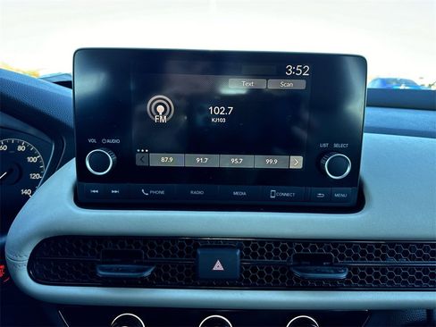 Used 2024 Honda HR-V LX image 16