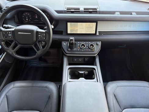 Certified 2024 Land Rover Defender 110 SE AWD/4WD image 16