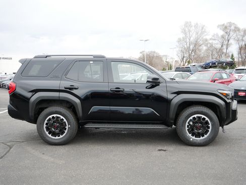 Used 2025 Toyota 4Runner TRD Off-Road AWD/4WD image 8